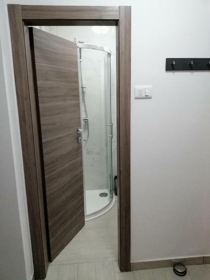 Studio Apartment Mila Пула Екстериор снимка
