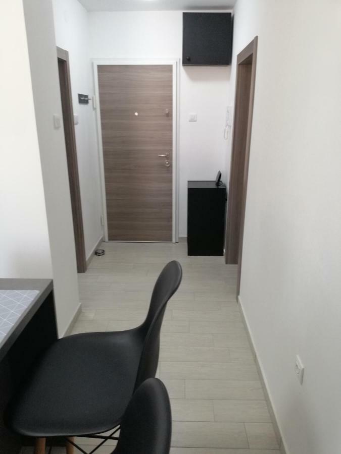 Studio Apartment Mila Пула Екстериор снимка