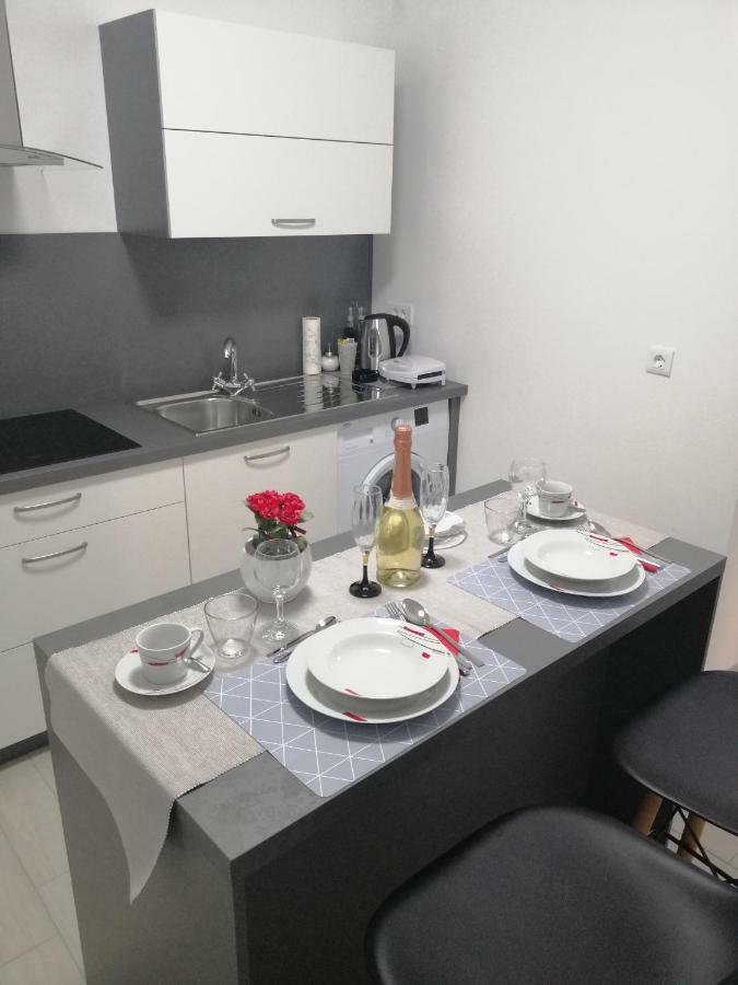 Studio Apartment Mila Пула Екстериор снимка